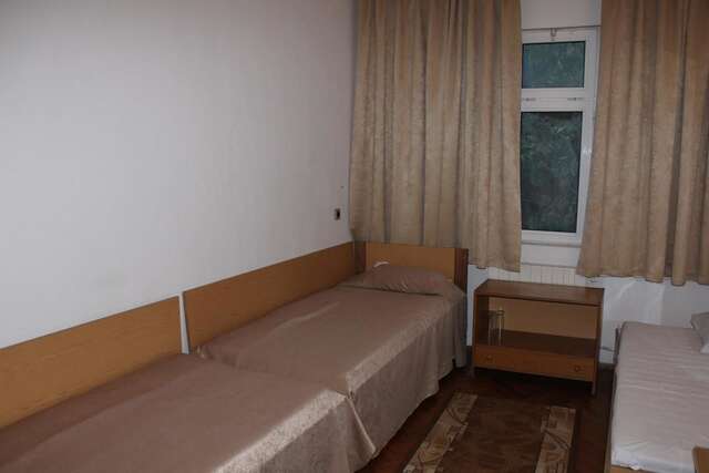 Отель Hotel Briz 3 - Free Parking Варна-16
